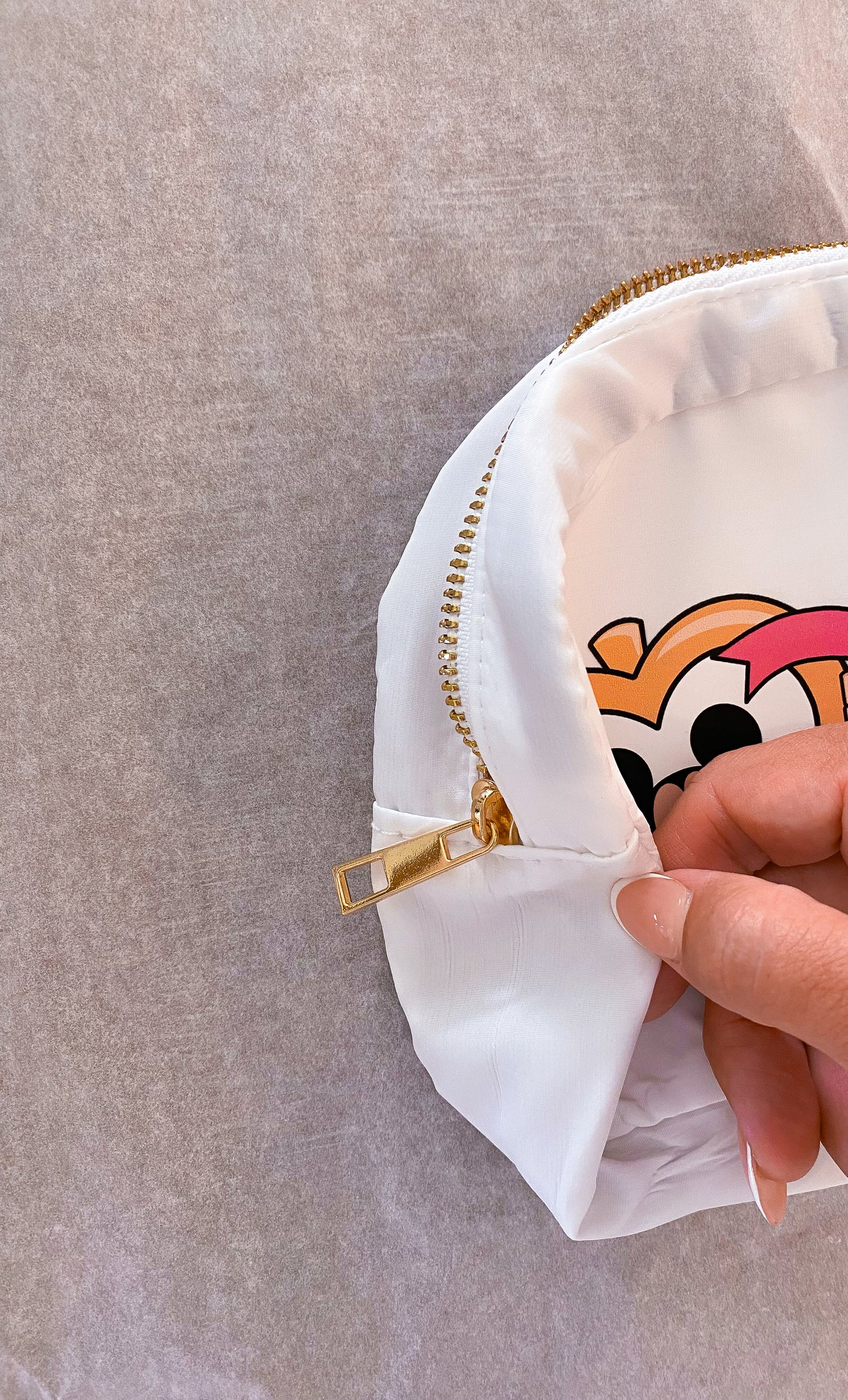 Mickey Minnie Mouse Heart Locket Makeup Toiletry Bag