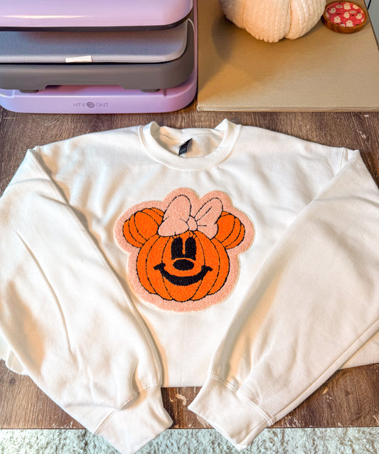 Minnie Pumpkin Chenille Patch Sweatshirt | Halloween Crewneck